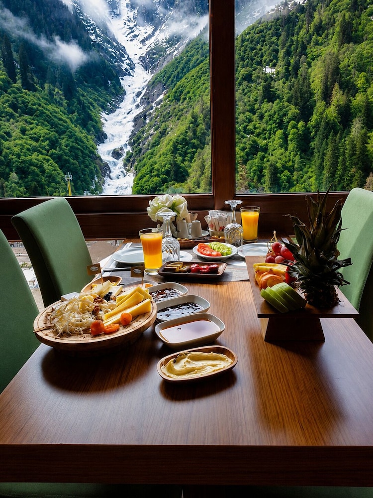 AYDER DOGA RESORT 66/84
