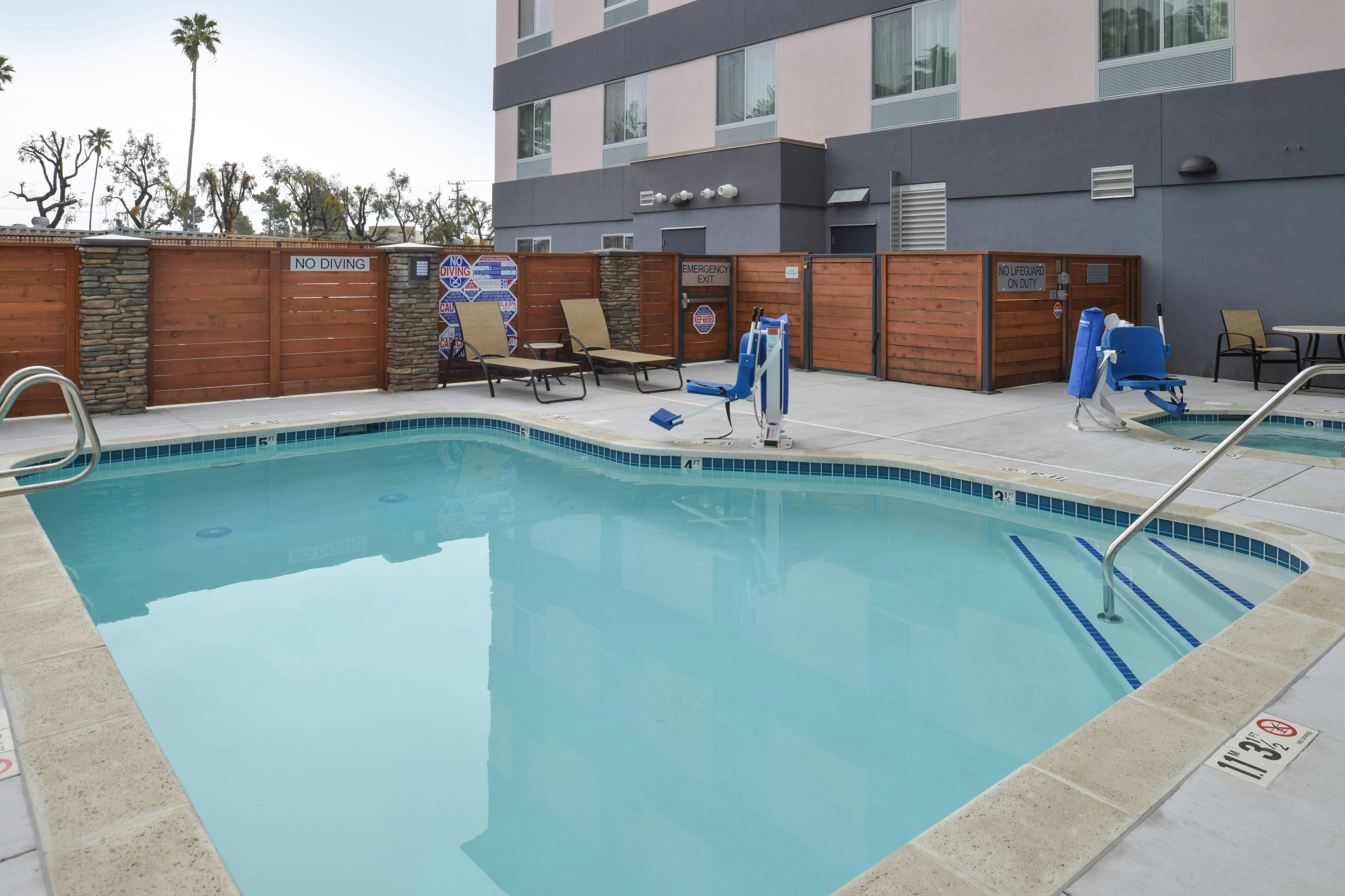 Fairfield Inn And Suites Santa Cruz 1/1