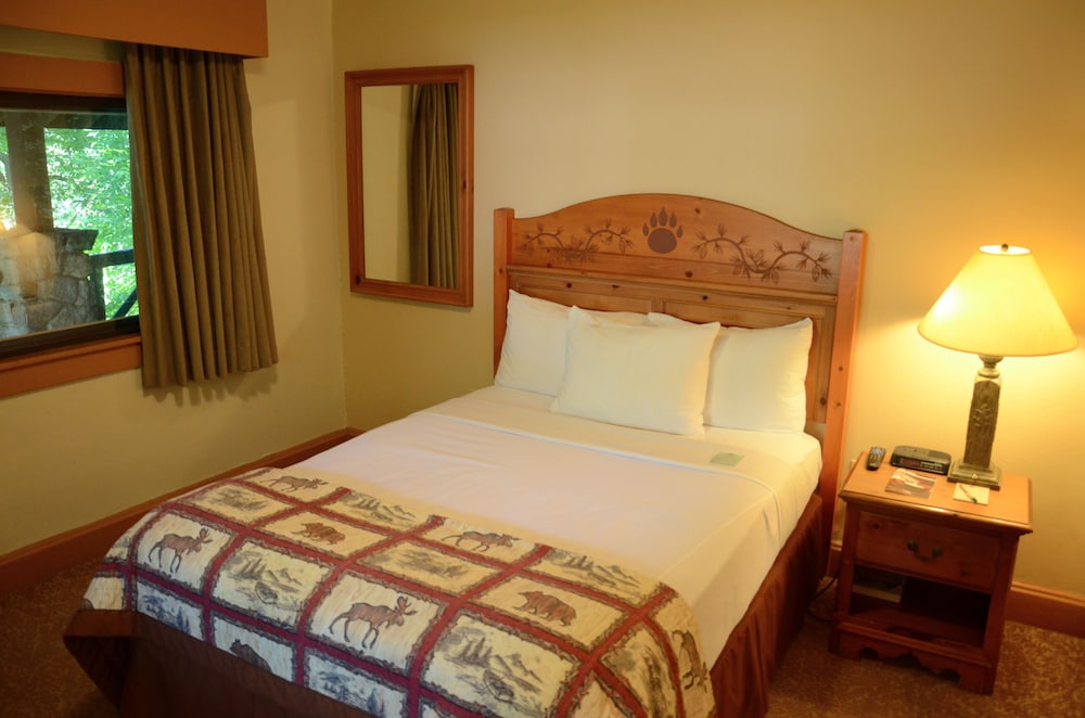 Stone, Cottage, Queen Bed, Pet Friendly