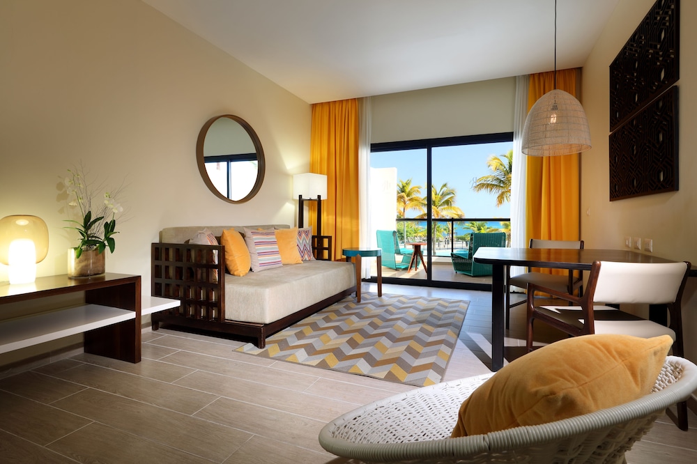 TRS Cap Cana Waterfront & Marina Hotel Adults Only All Inclusive Hotel 11/50