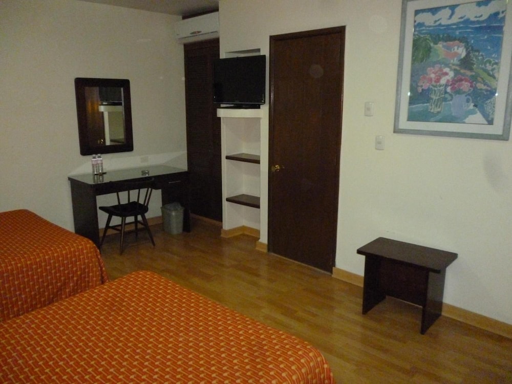 Hotel La Casona del Llano 16/33