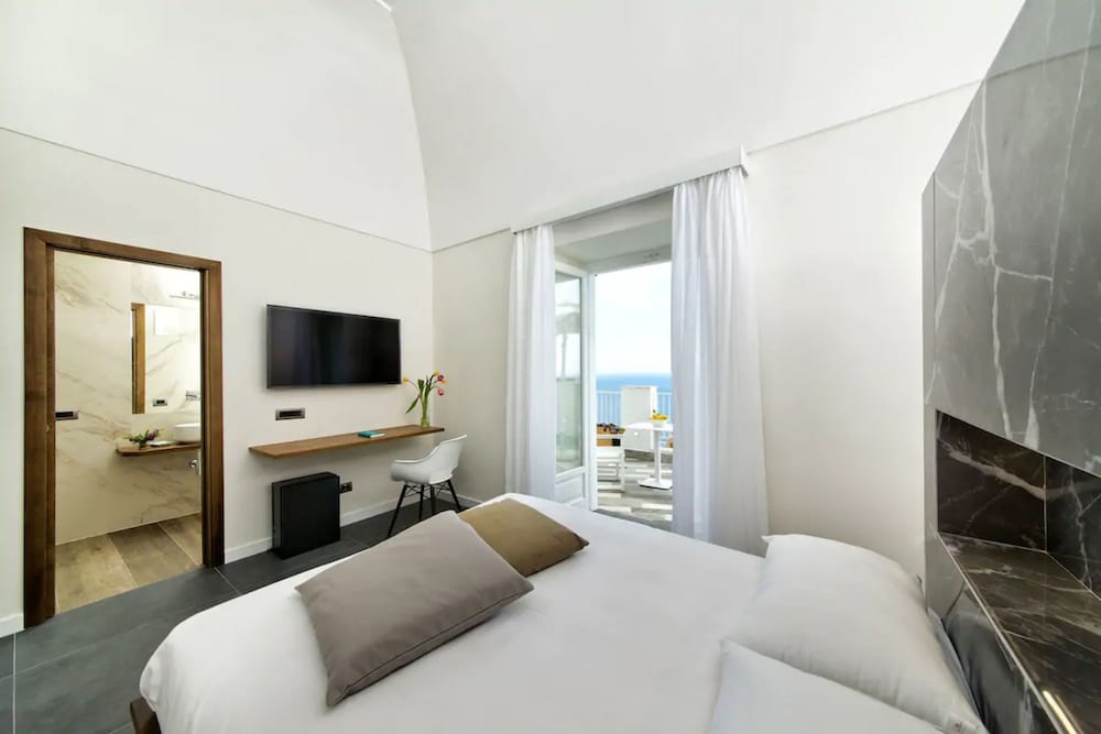 Villa Orleans 8/38