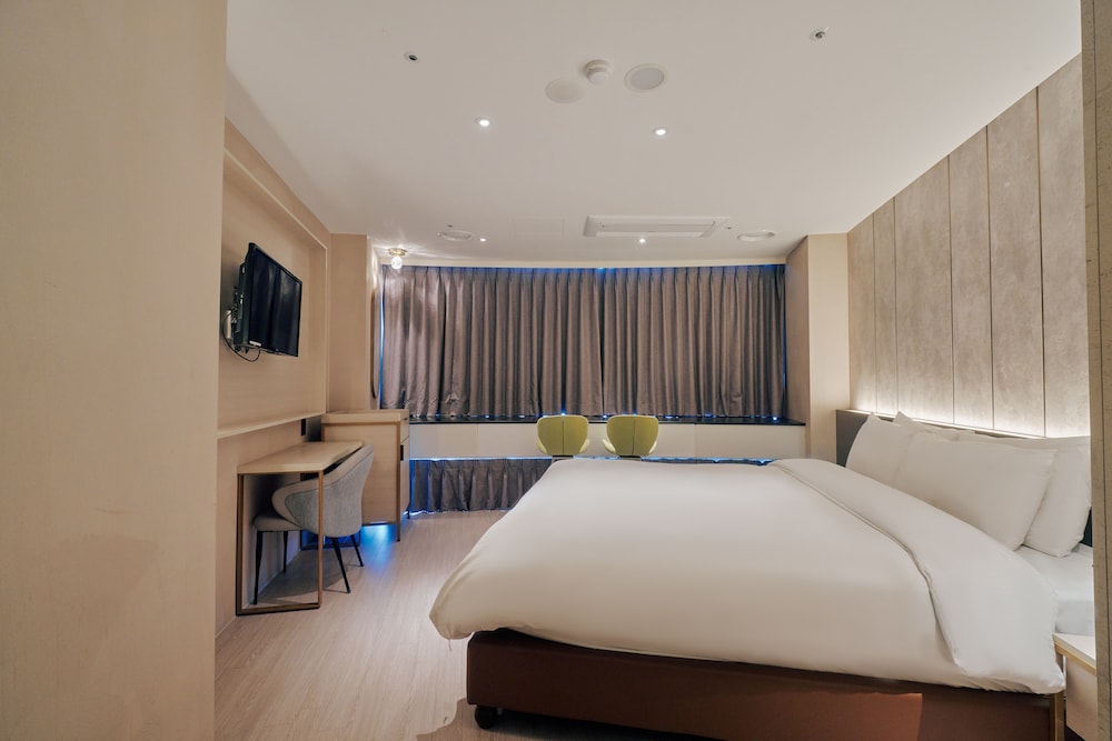 DELUXE, DOUBLE BED, OCEAN VIEW