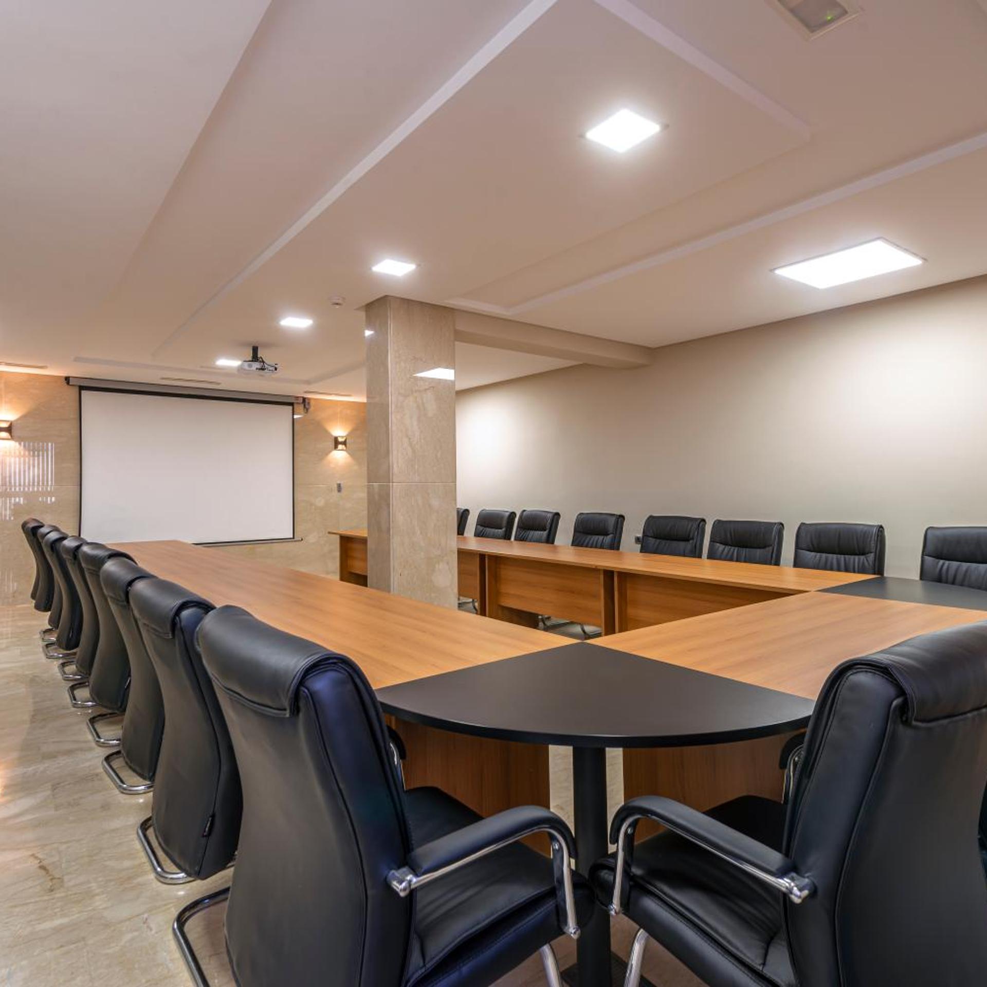 Omeya Suites Hotel 33/35