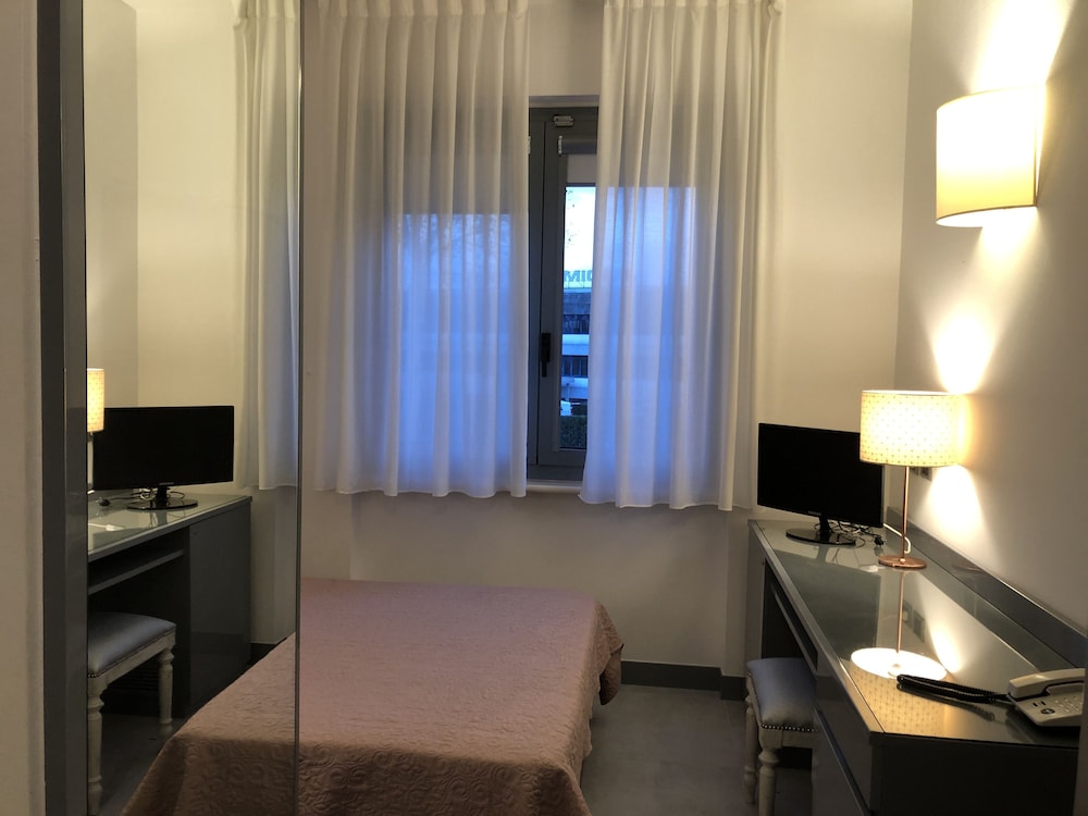Hotel Alfieri 54/76