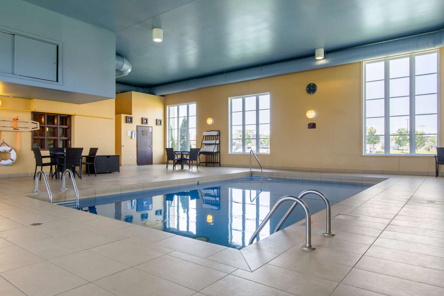 Comfort Inn & Suites Levis 18/36