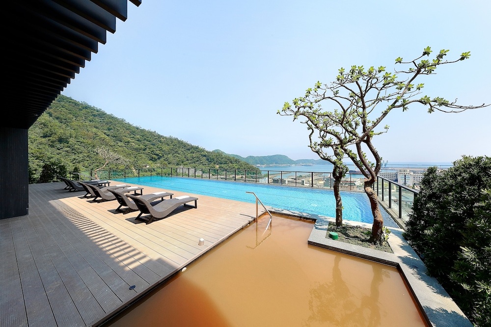 Lakeshore Hotel Suao 3/62