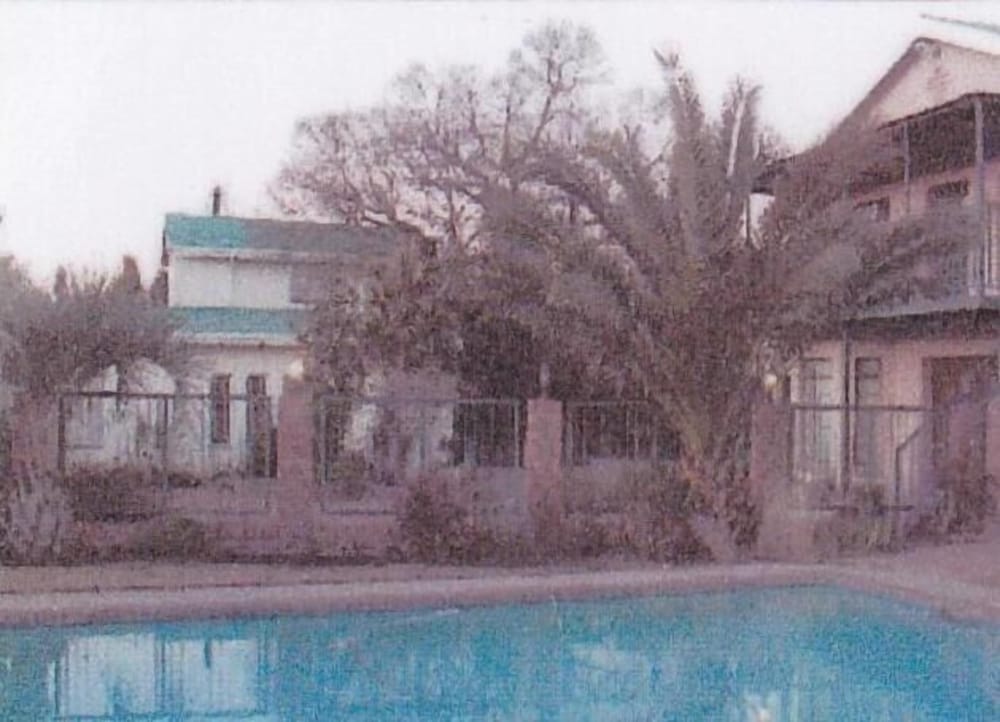 Ladybrand Guest House 1/50