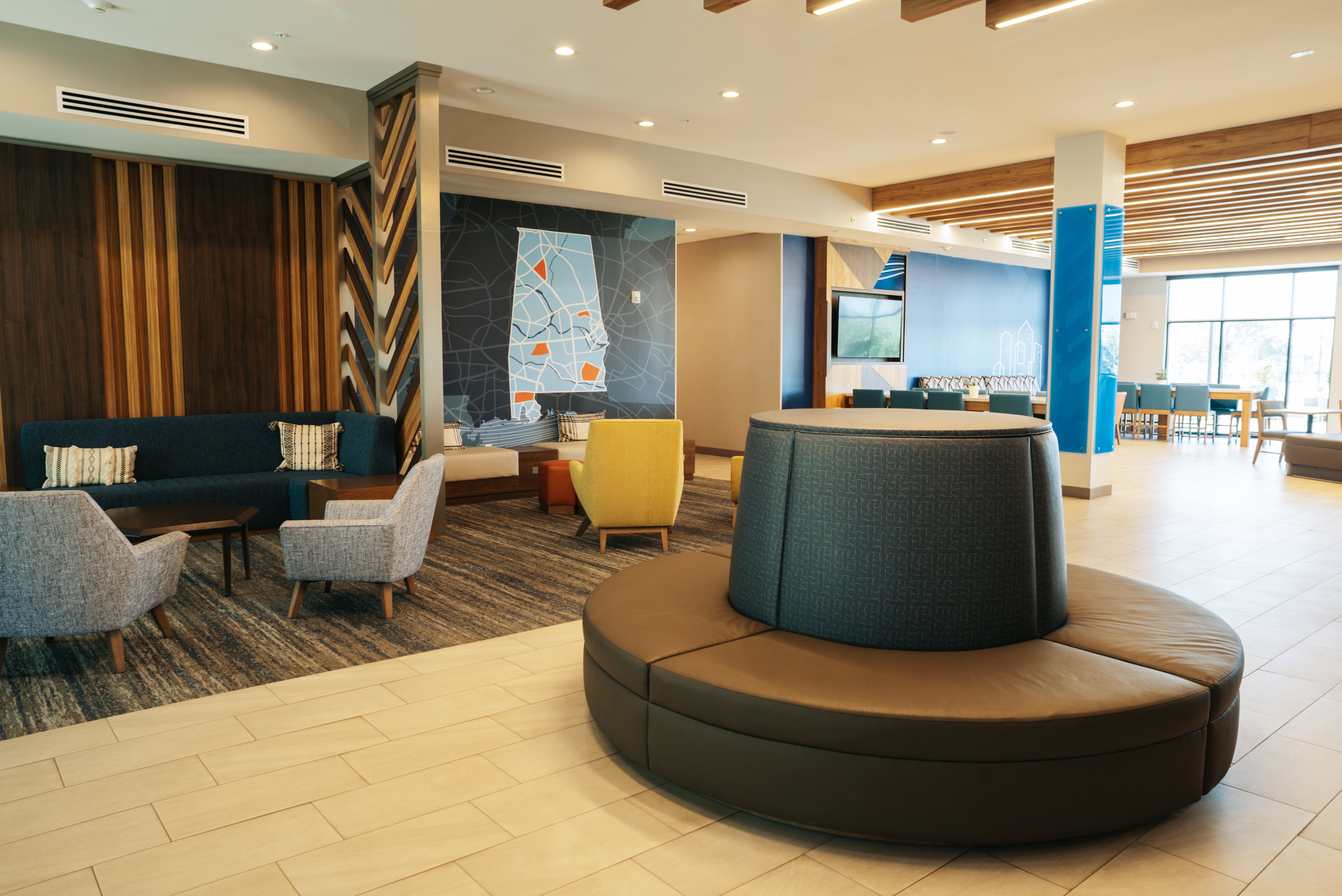 Holiday Inn Express & Suites McCalla - Birmingham West 42/58