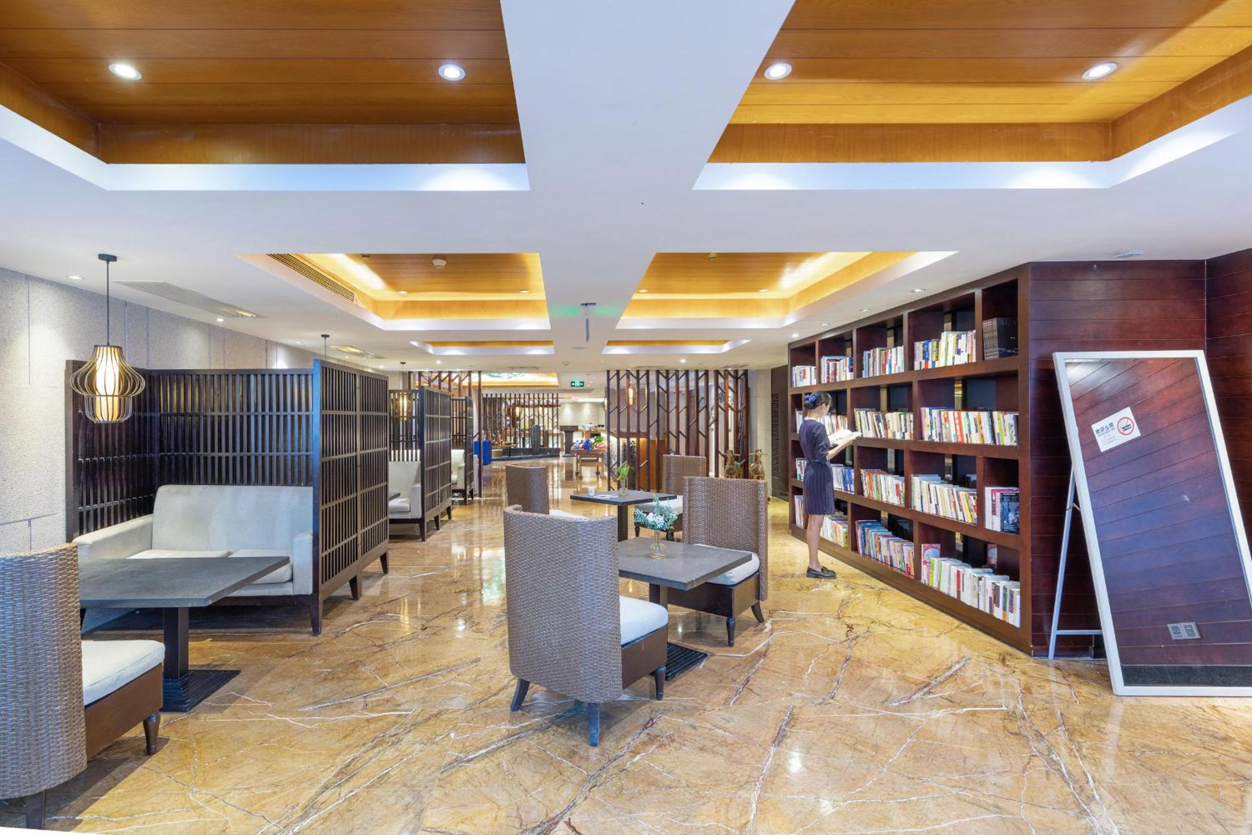 Atour X Hotel Shenzhen Dongmen Branch 57/74