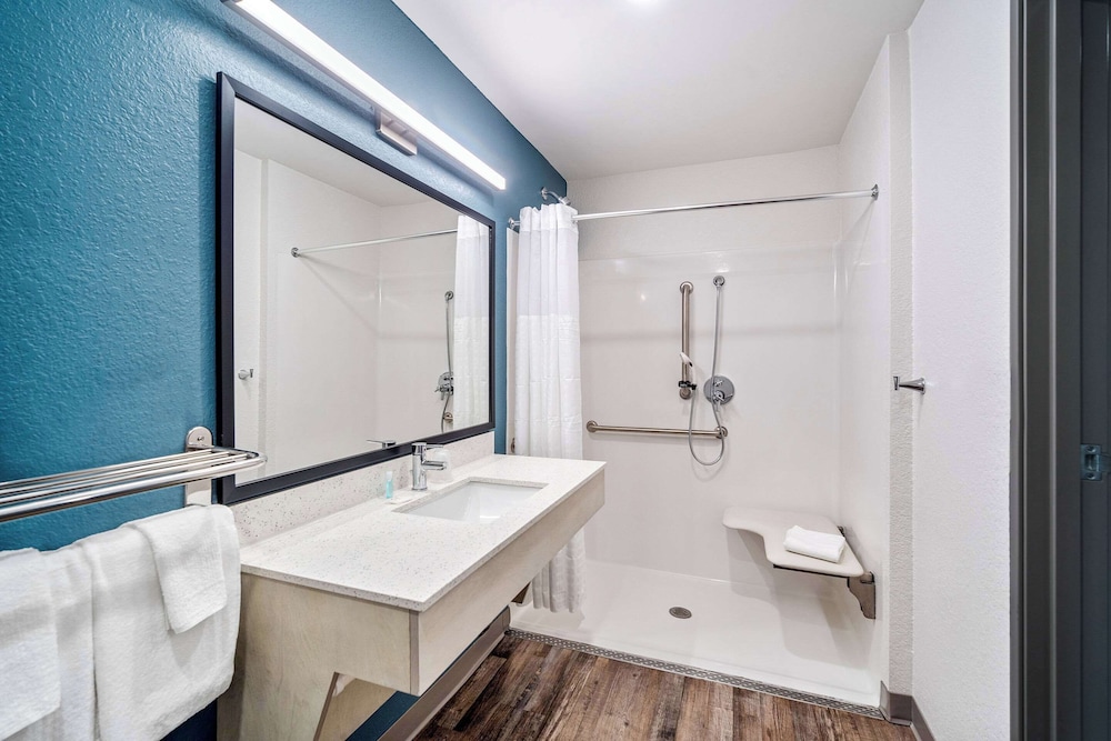 WoodSpring Suites Fort Myers - Cape Coral 40/44