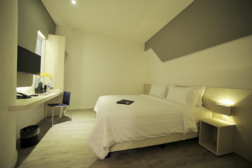 Ozone Hotel Pantai Indah Kapuk 18/25