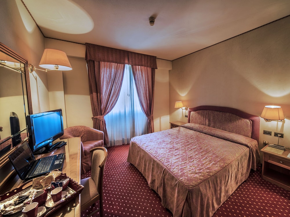 STANDARD, DOUBLE BED