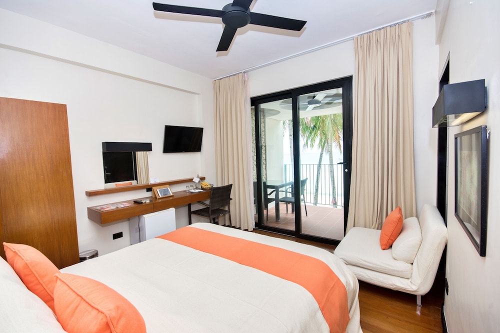 Room, Queen Bed, Beach Front