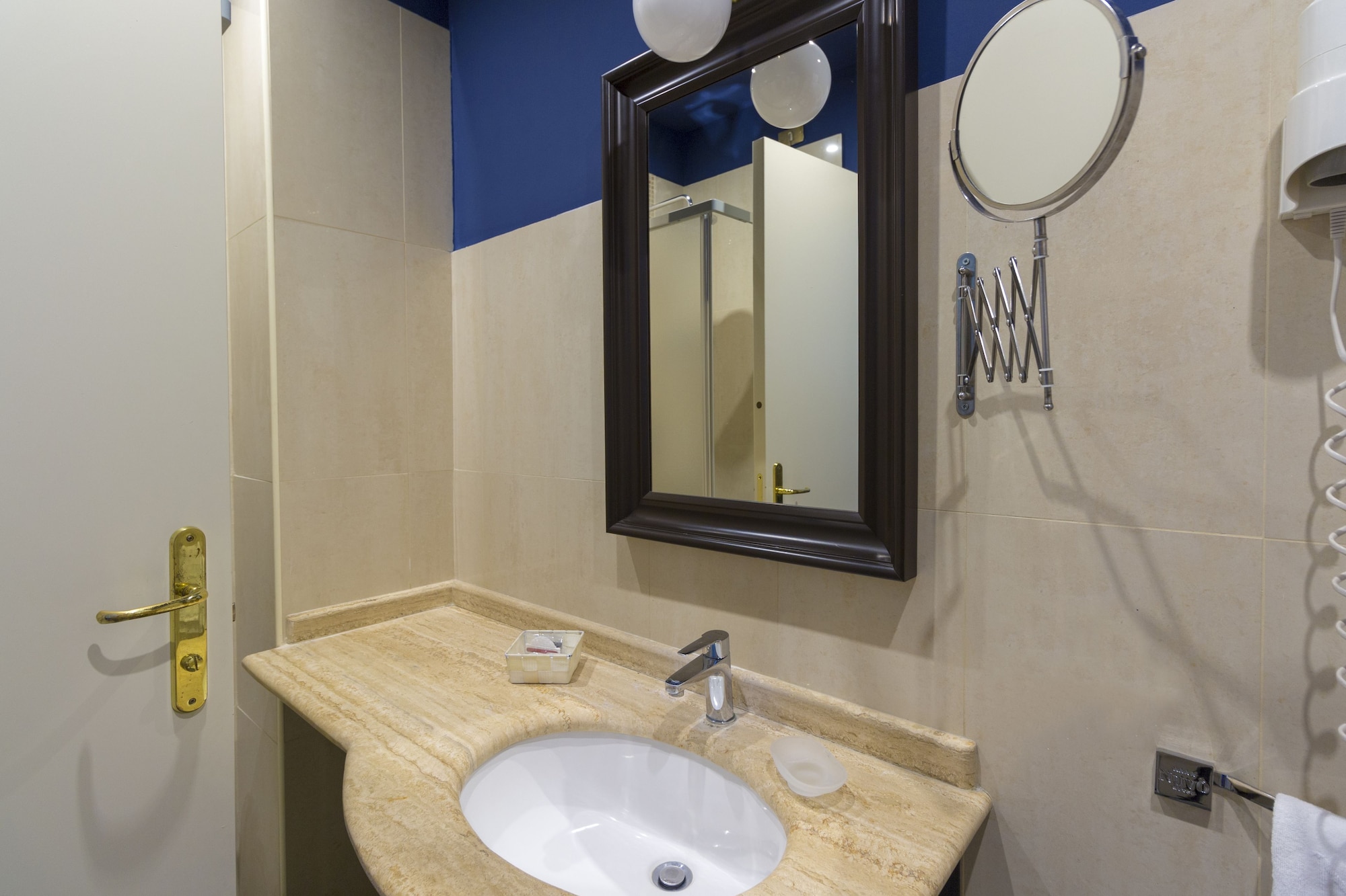غرفة كلاسيكية بسرير مزدوج، Hotel Nuvo 6/9