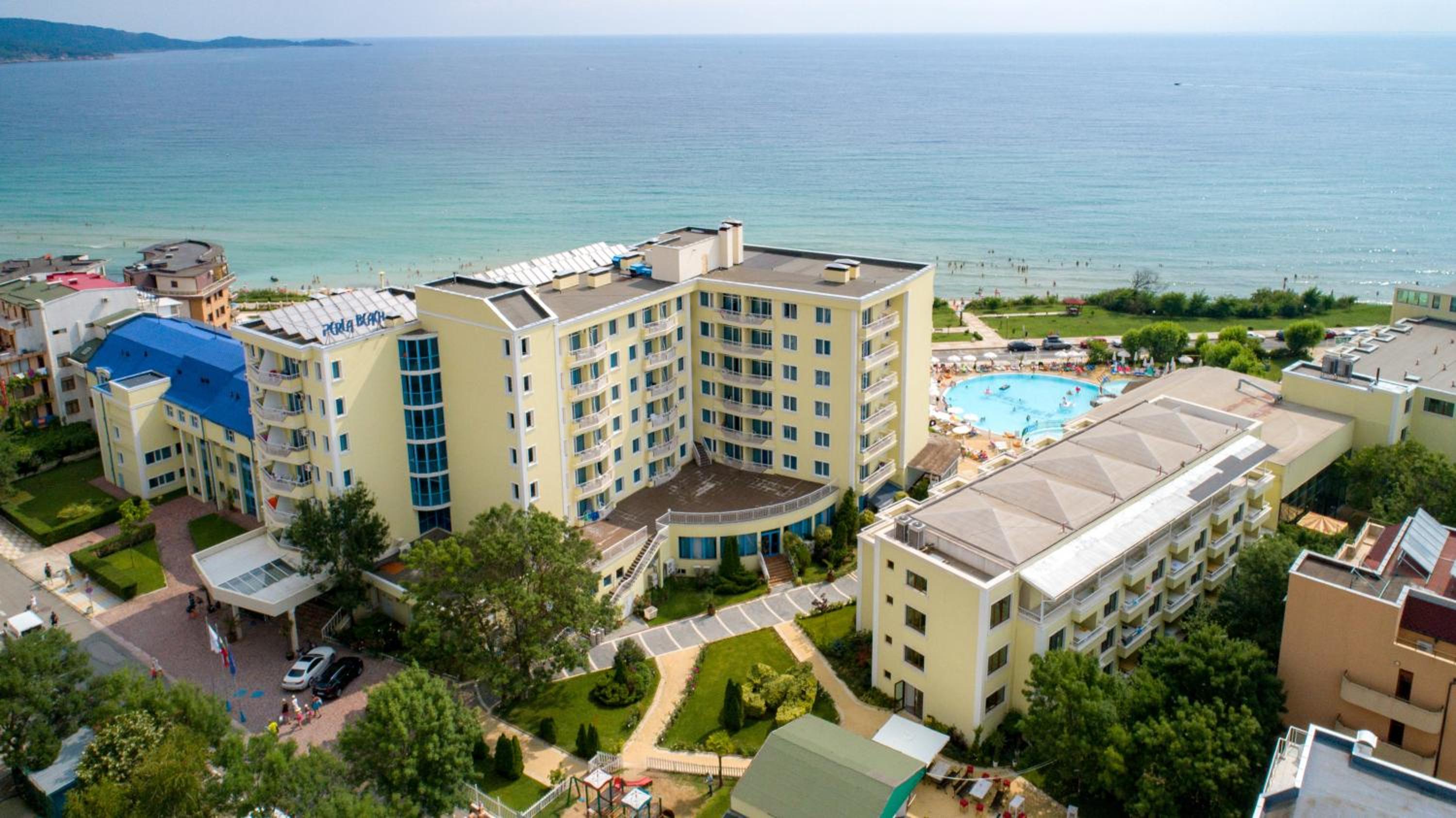 Perla Beach Hotel III 1/50