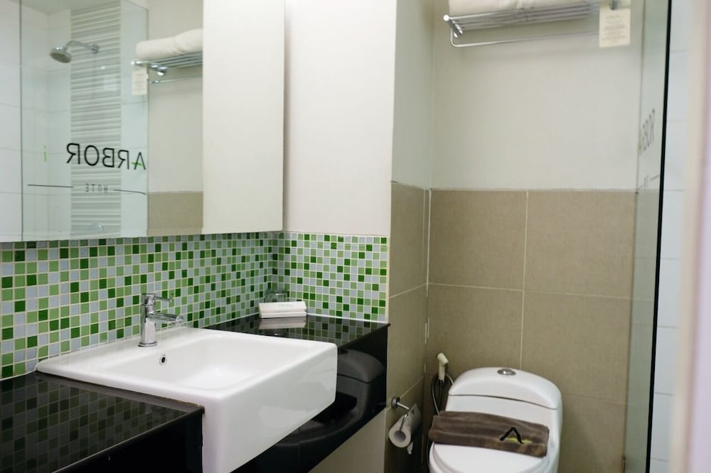 Arbor Biz Hotel 56/58