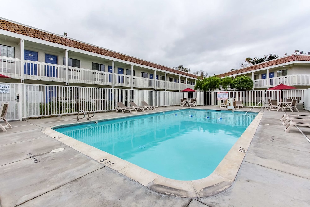 Motel6 Salinas, CA - North Monterey Area in SALINAS - CA