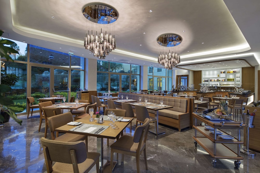 DOUBLETREE BY HILTON HOTEL ISTANBUL - TUZLA 44/54