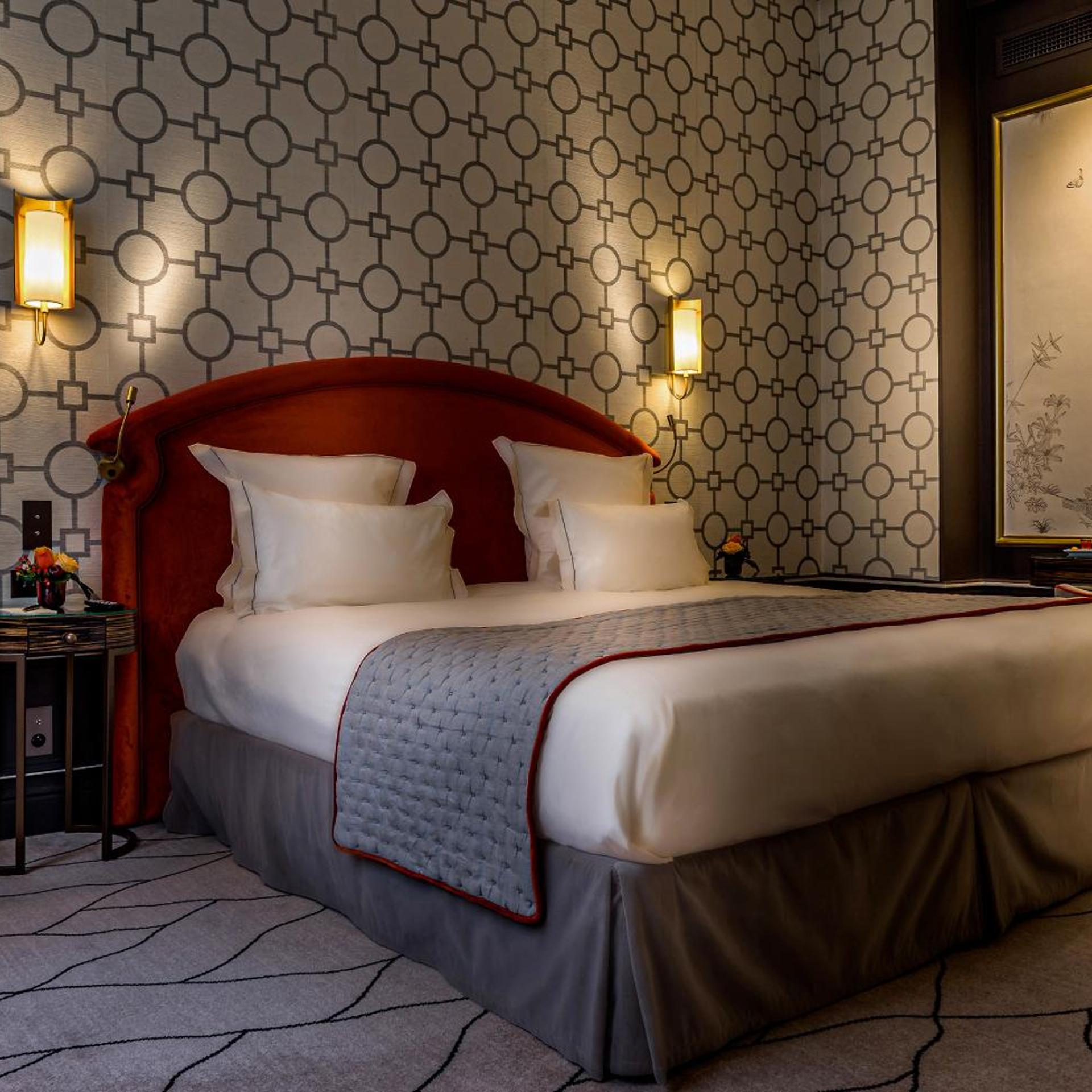 Parisienne, Deluxe, Suite, King Bed