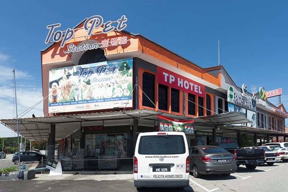 Hotel O T P Hotel 8/54