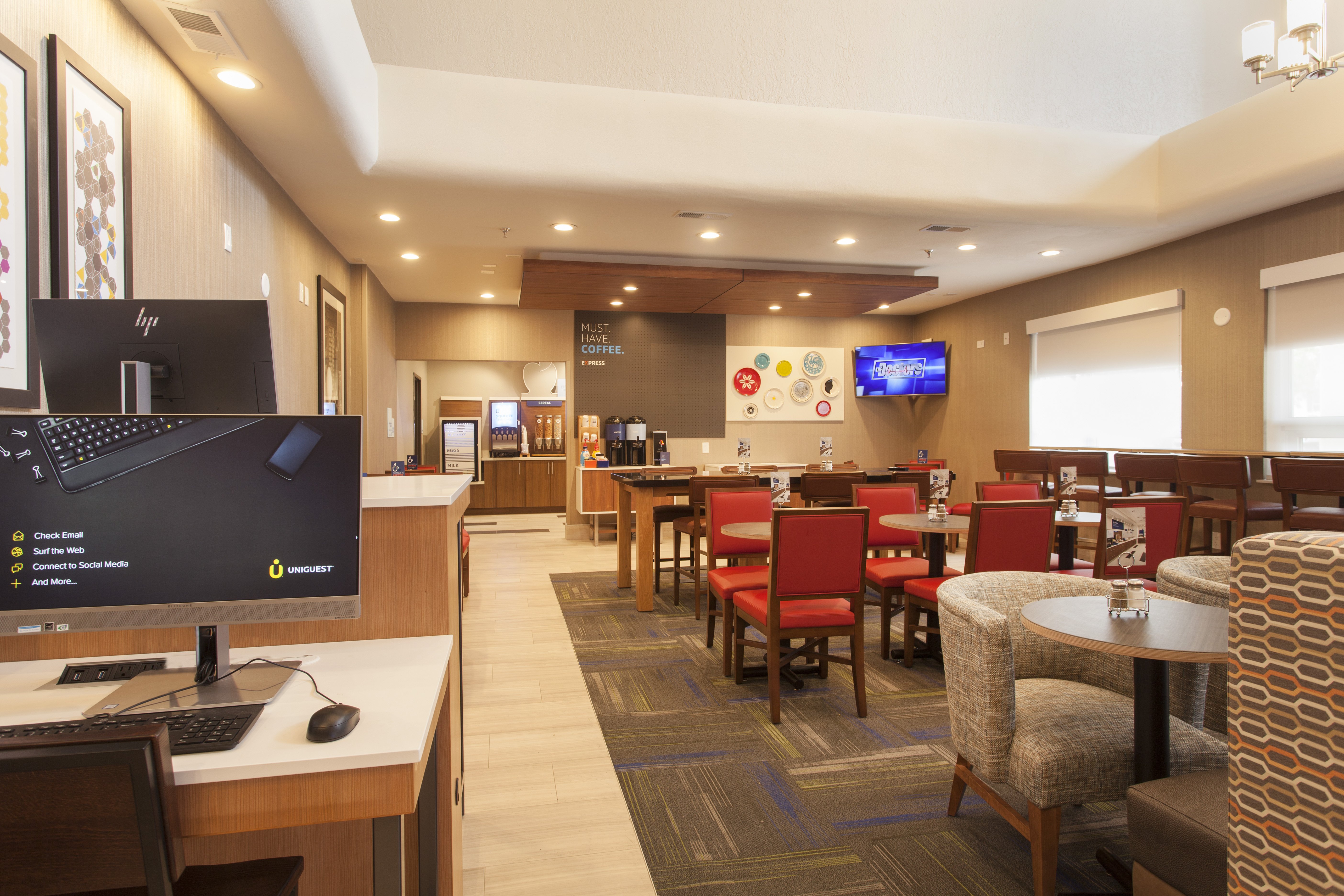Holiday Inn Express Suites Santa Fe 18/22