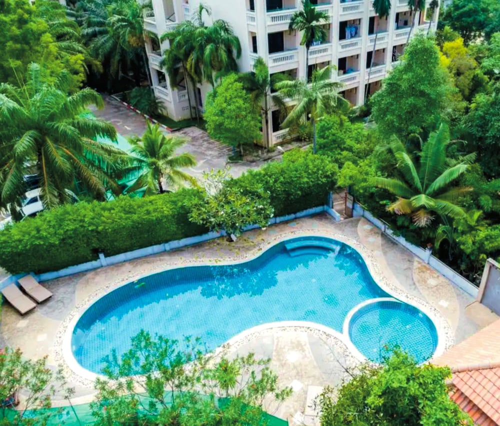 Park 38 Hotel 68/70