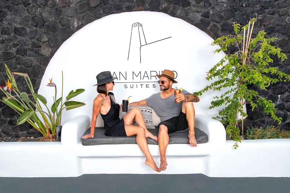 San Marino Suites 2/50