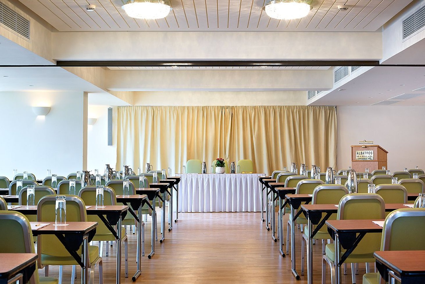 Albatros Spa and Resort Hotel 49/56