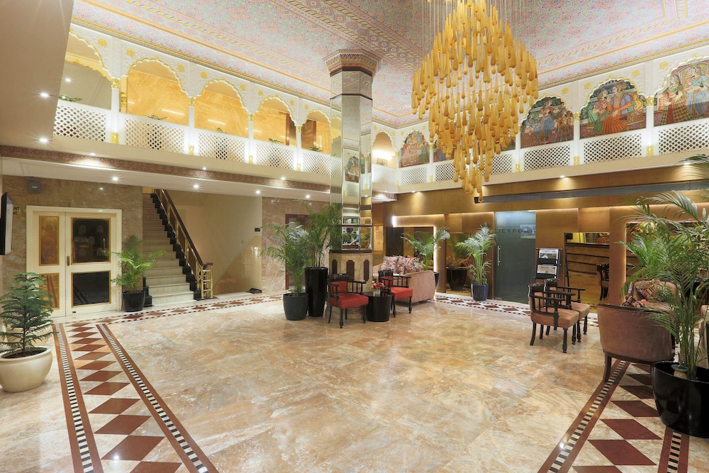 VESTA MAURYA PALACE 14/67