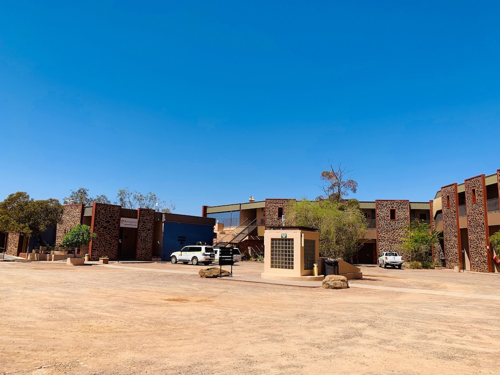 Desert Cave Hotel 36/50