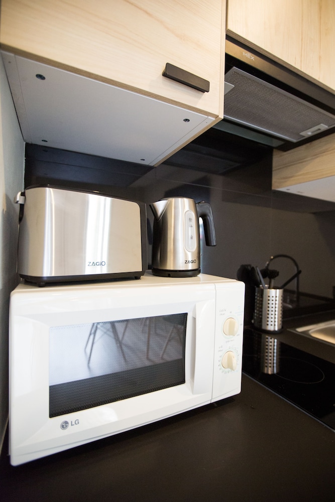 Studio 365 Serviced Apartment 58/69