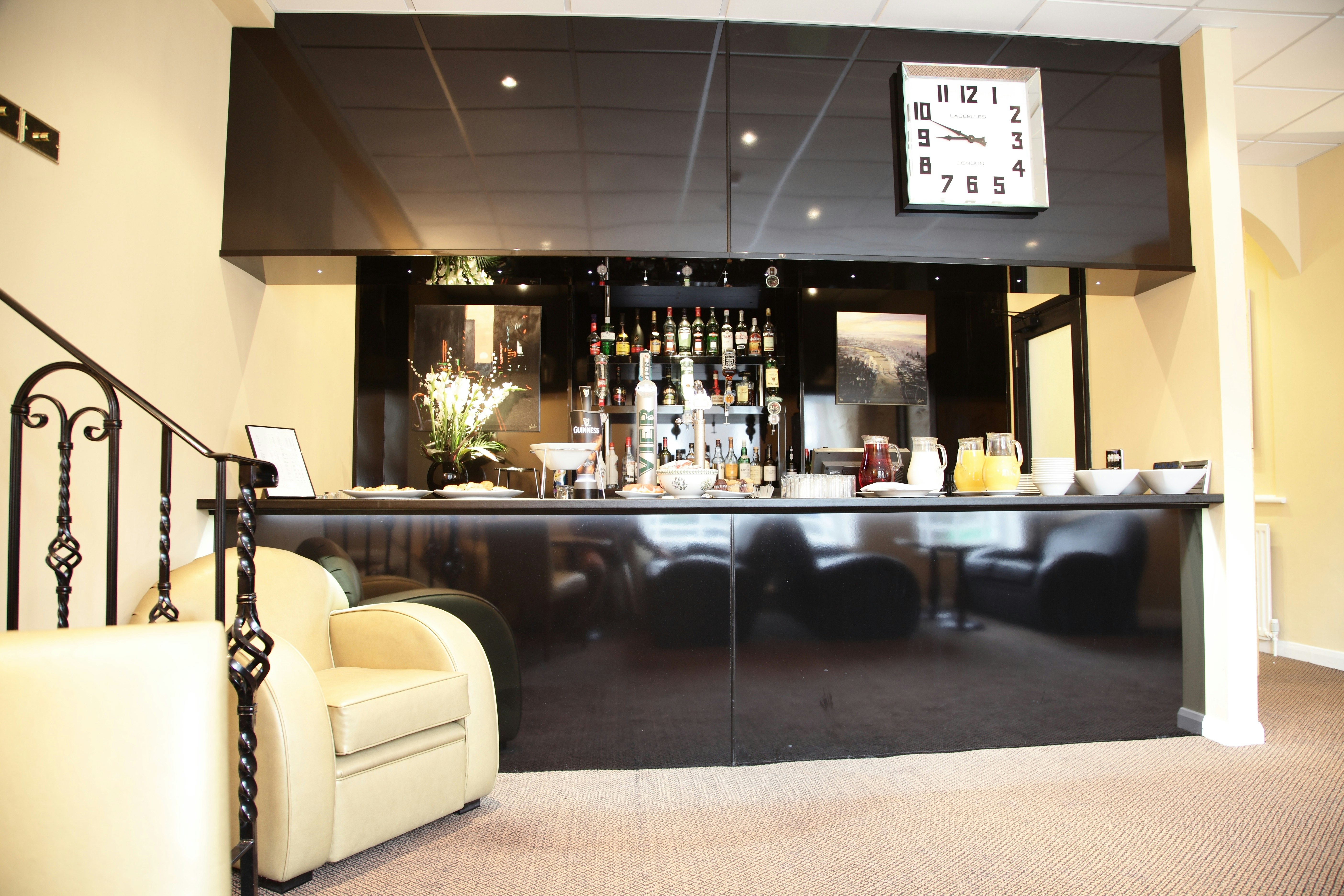 Royal Adelaide Hotel, Windsor 11/11