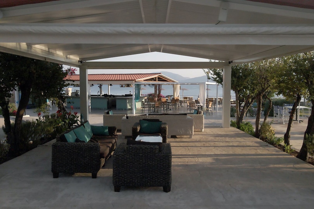 Sami Beach Hotel 9/50