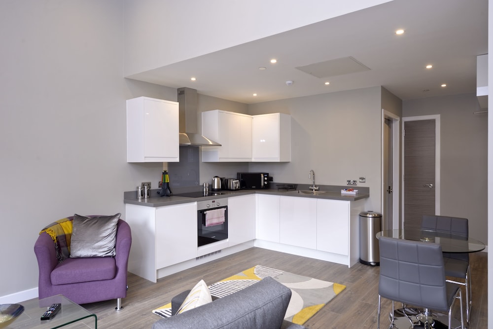 Destiny Scotland Apartments At Nelson Mandela Place 12/17