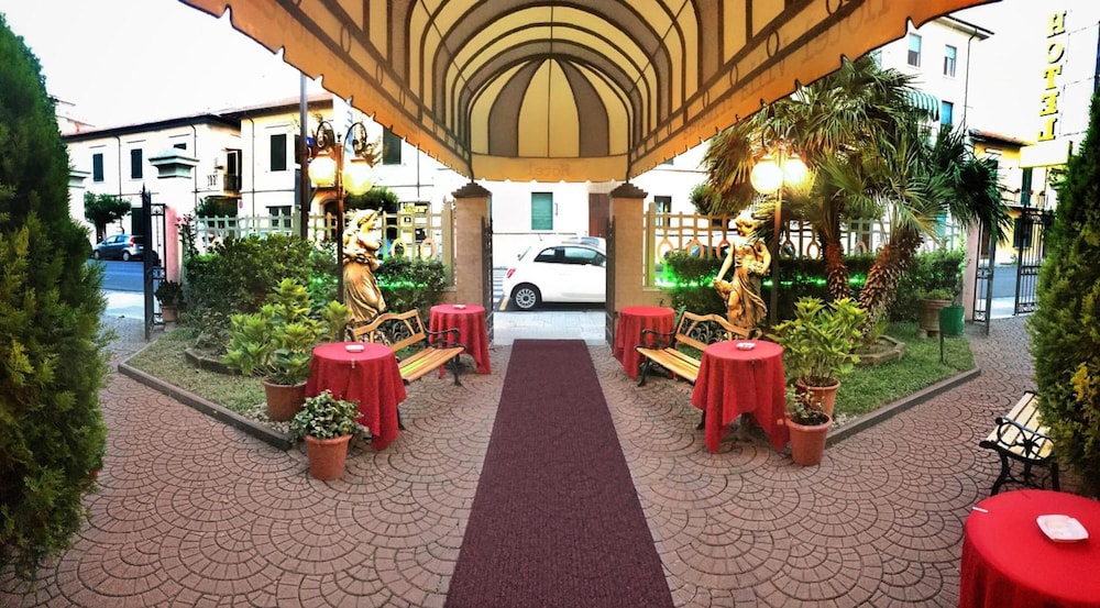 Hotel Villa Primavera 90/94