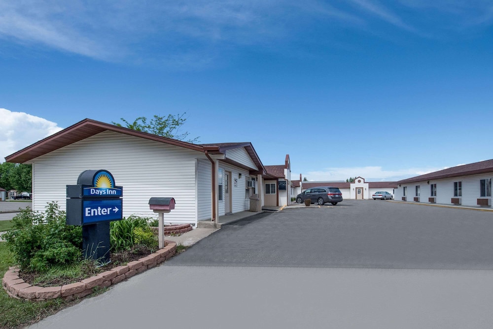 Days Inn by Wyndham Jamestown 3/37