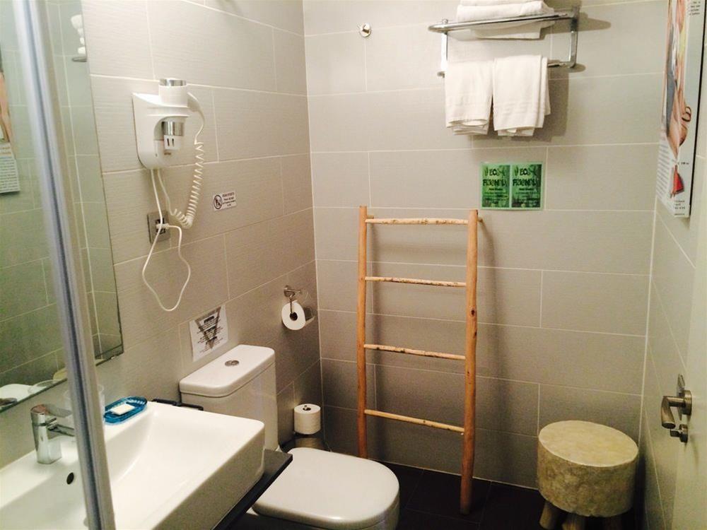 Hotel Ginebra 29/39