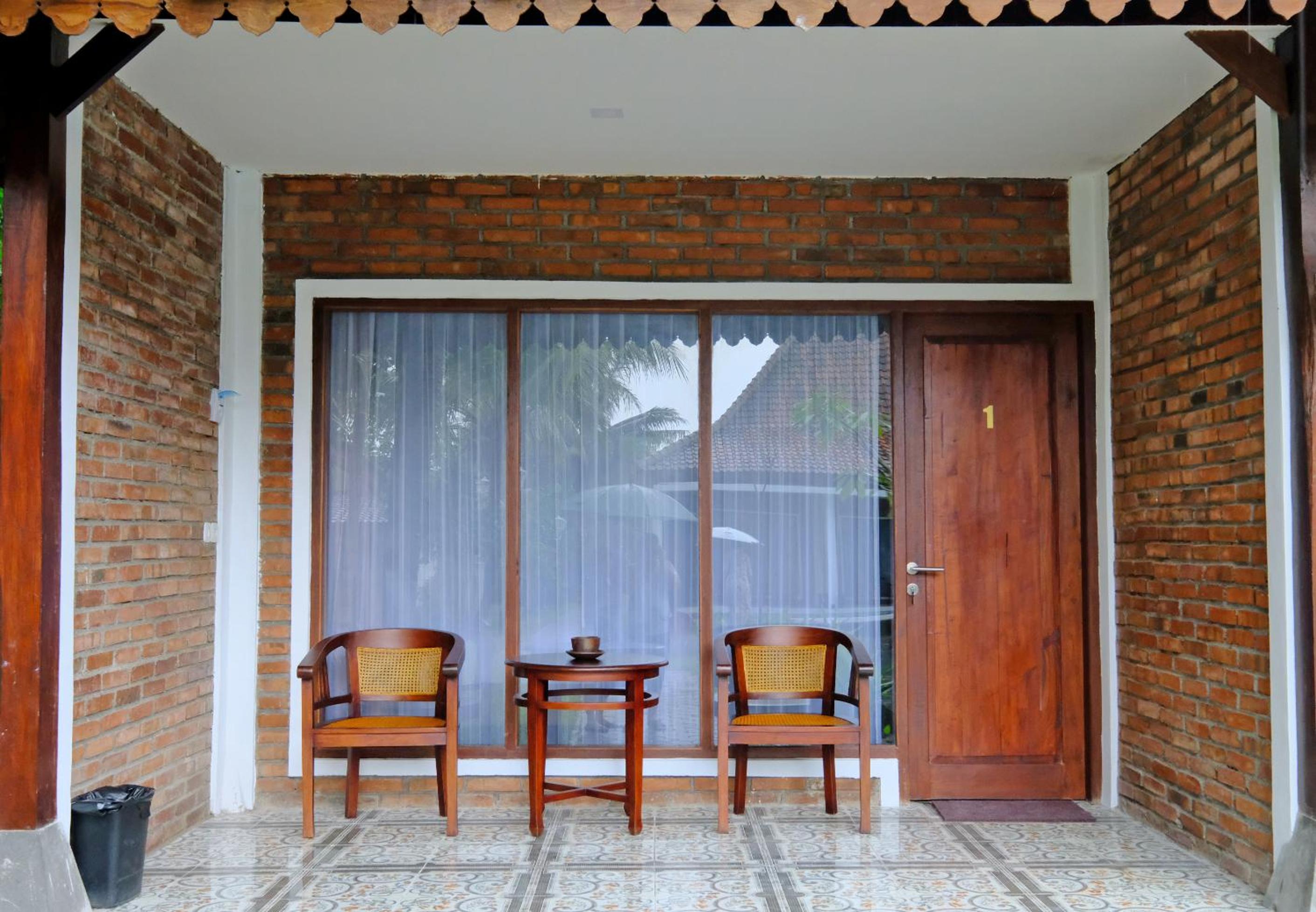 The Nalaya Hotel & Resto 10/49