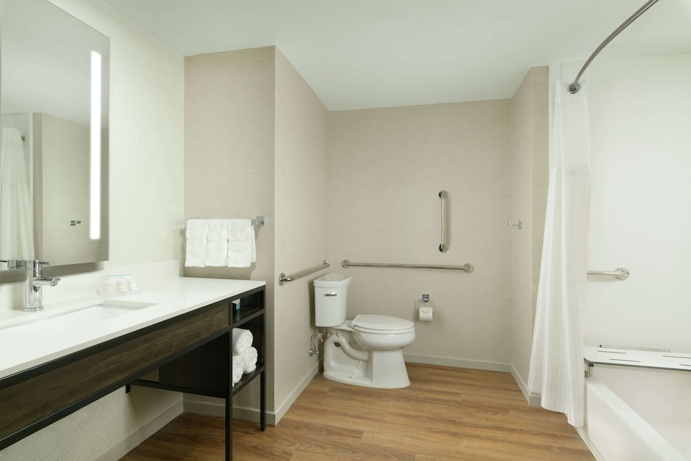Hilton Garden Inn Memphis Downtown Beale Street 12/52