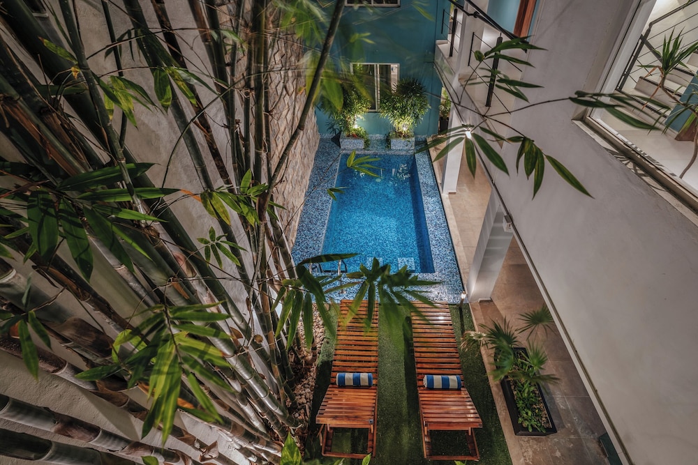 Hotel Casa Nova 46/50