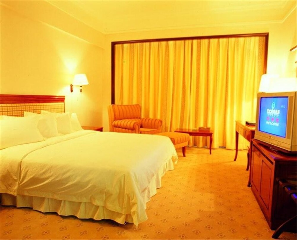 Fangzhong Sunshine Hotel 8/20