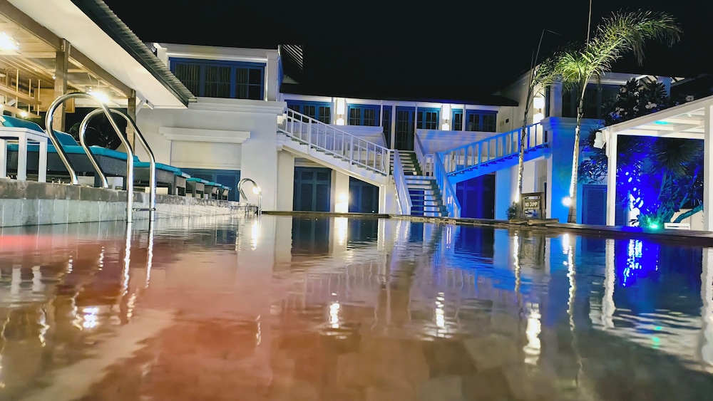 The Trawangan Resort 47/77