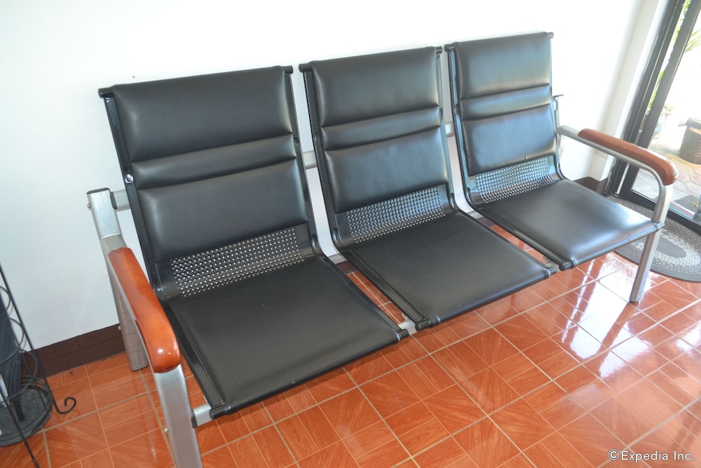 Antonio's Apartelle & Suites 42/66