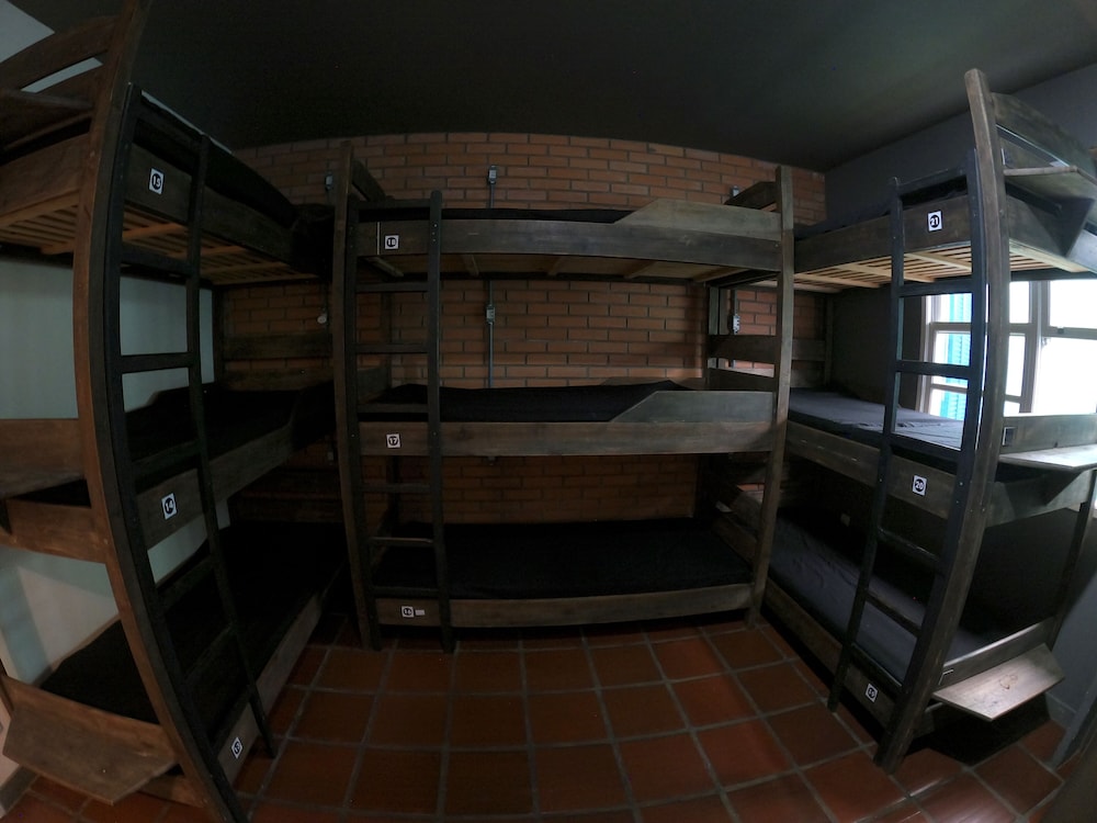World Hostel 10/26