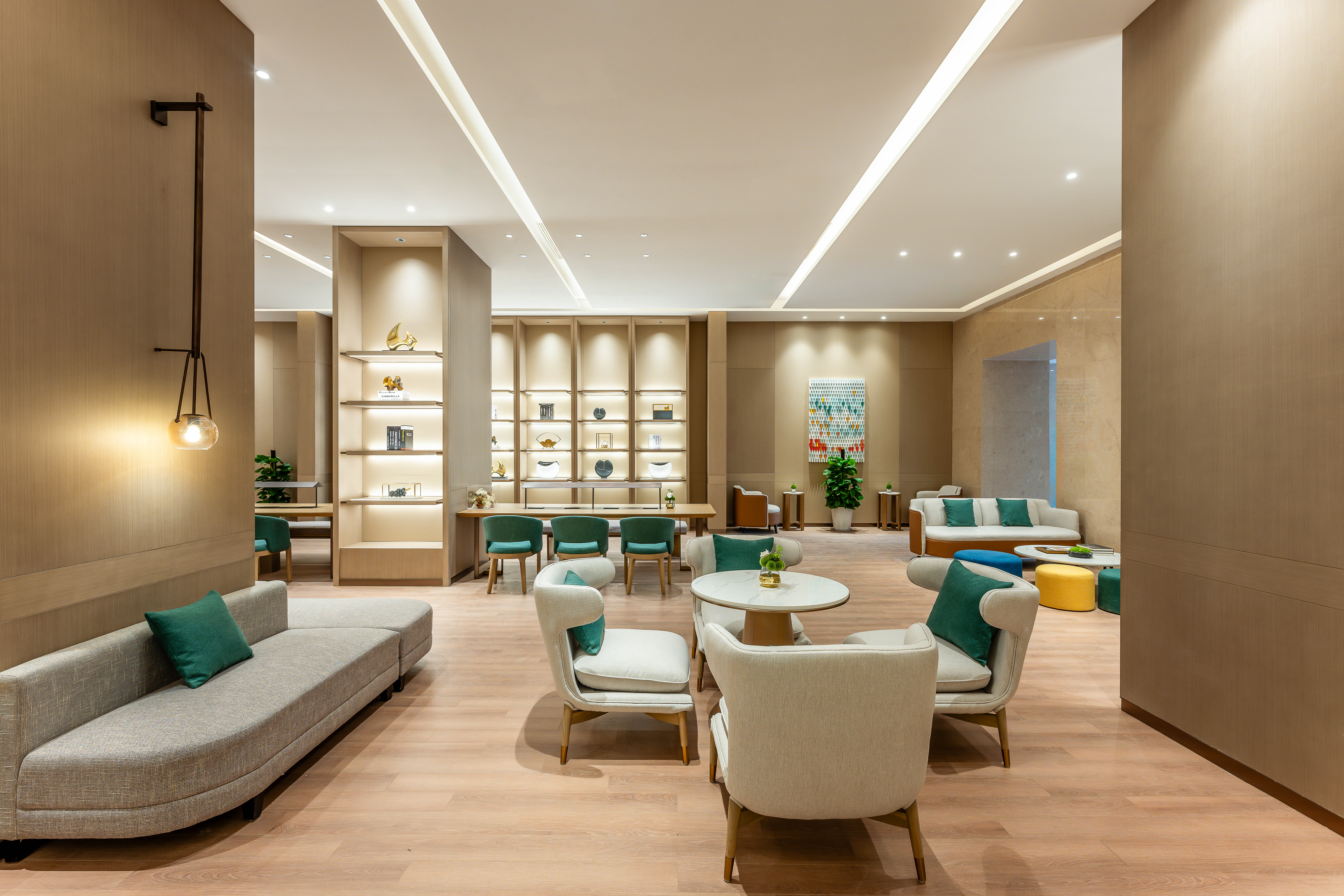 Holiday Inn Jianhu 24/47