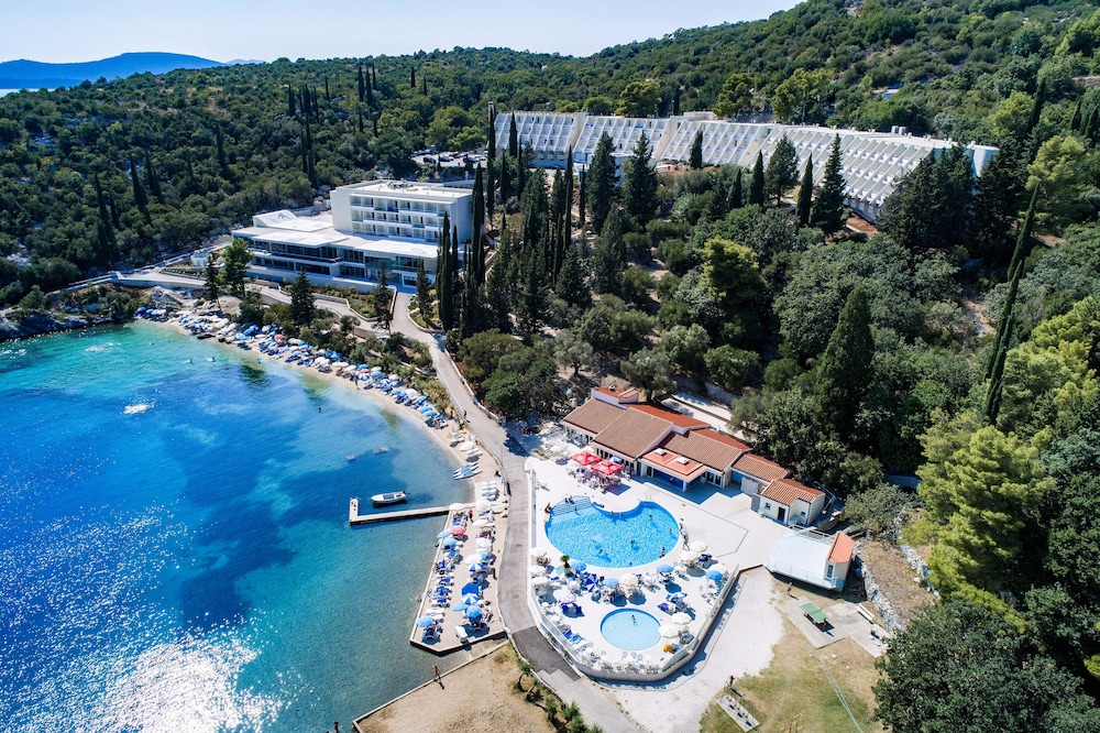 Hotel Osmine 1/40