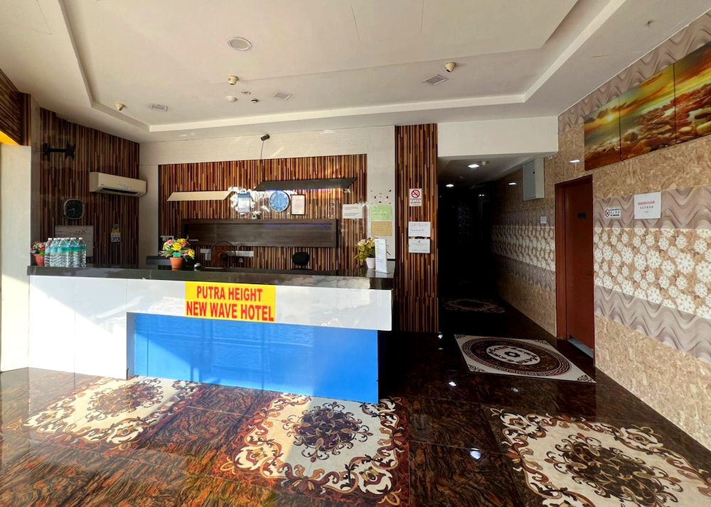 Putra Heights New Wave Hotel 8/45