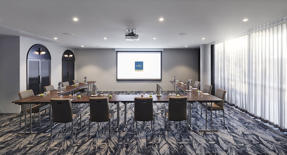 Rydges Ringwood 53/59
