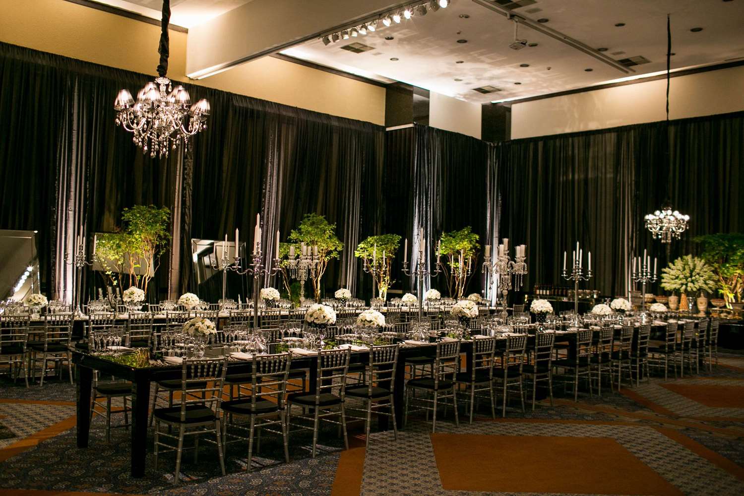 Radisson Hotel Curitiba 9/18